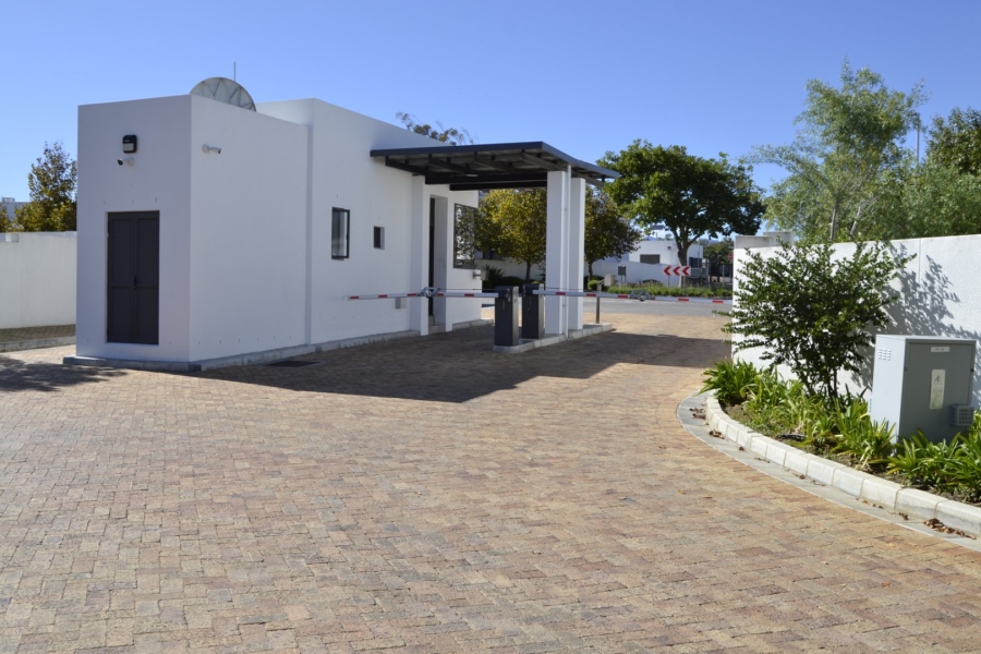  Bedroom Property for Sale in Croydon Gardens Estate Western Cape